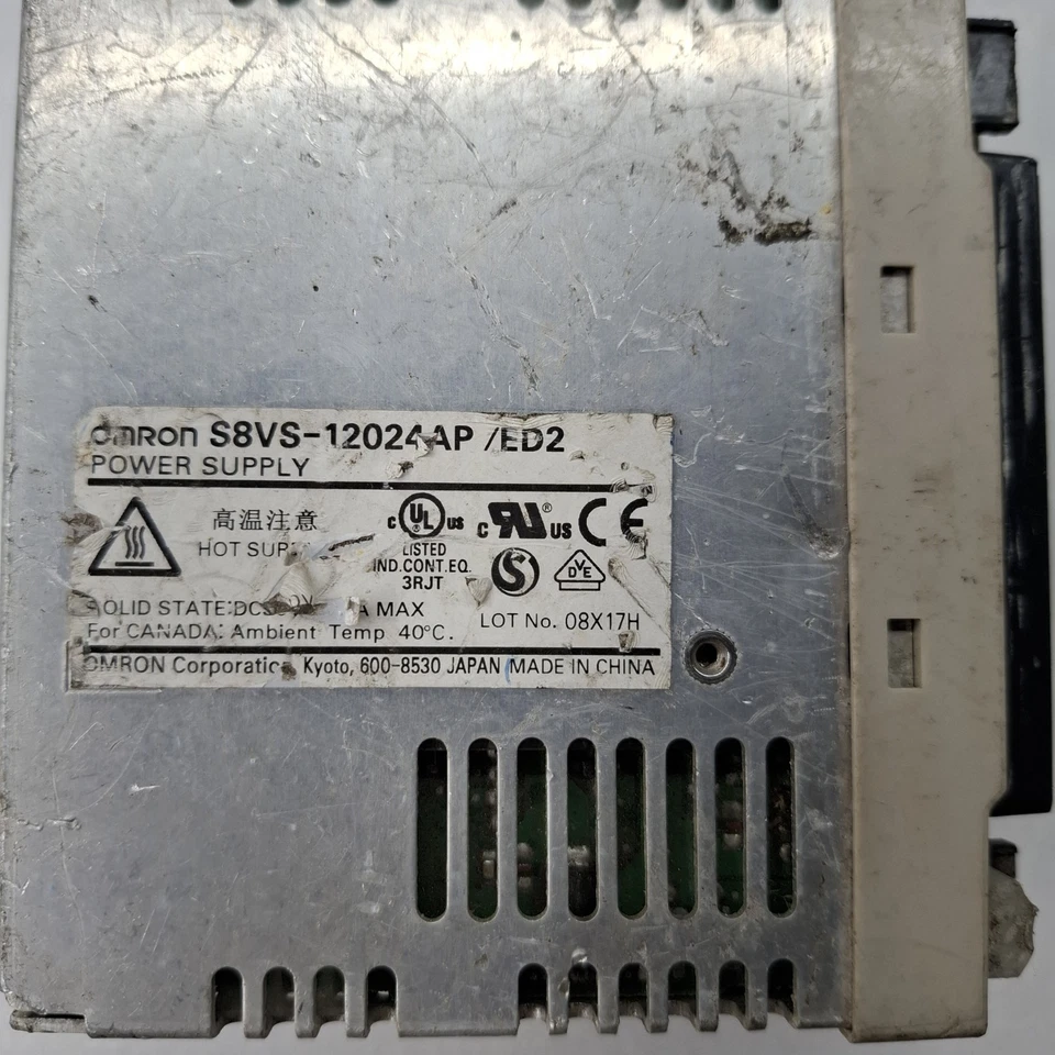 LOT OF 2 PCS OMRON 24VDC 5A POWER SUPPLY S8VS-12024AP/ED2 INPUT 100-240VAC